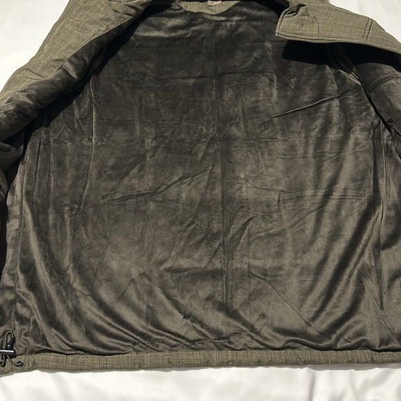 ARIAT Insulated Vest - Picture 9 of 16